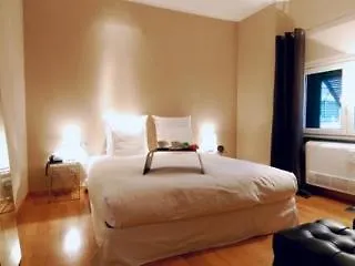 Quarto Piano Rooms Genoa 2*,
