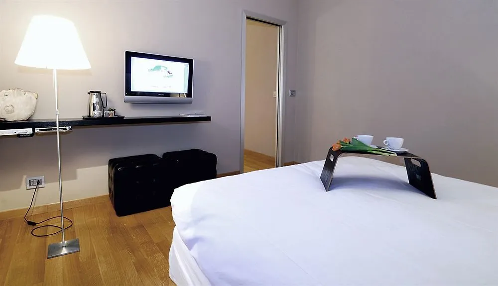 ** Guest house Quarto Piano Rooms Genoa Italy